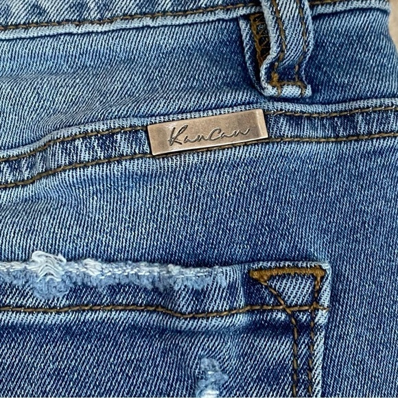 KanCan Women's Mid Rise Distressed Skinny Jeans Medium Wash Size 26 stretch - Picture 5 of 9
